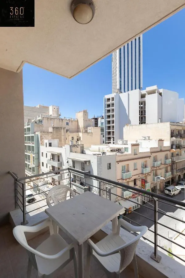 Spacious Pv Apt Close To Clubs & Schools With Wifi By 360 Estates San Julián